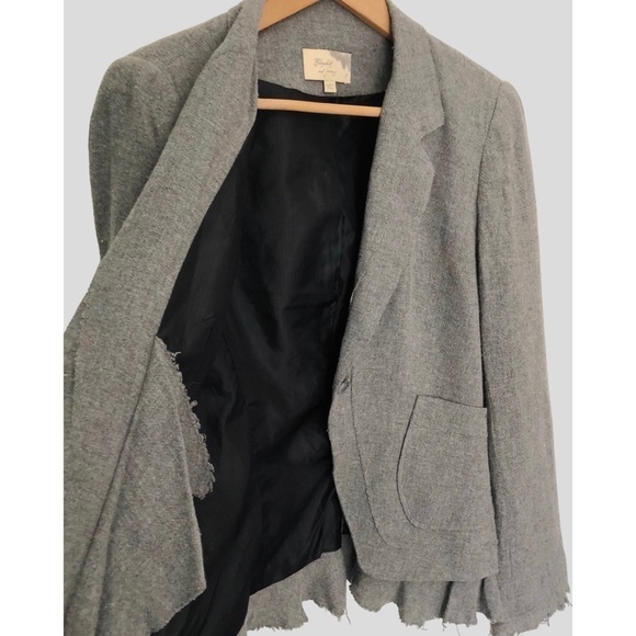 Elizabeth and James Raw Edge Wool Blend Blazer - Picture 4 of 16